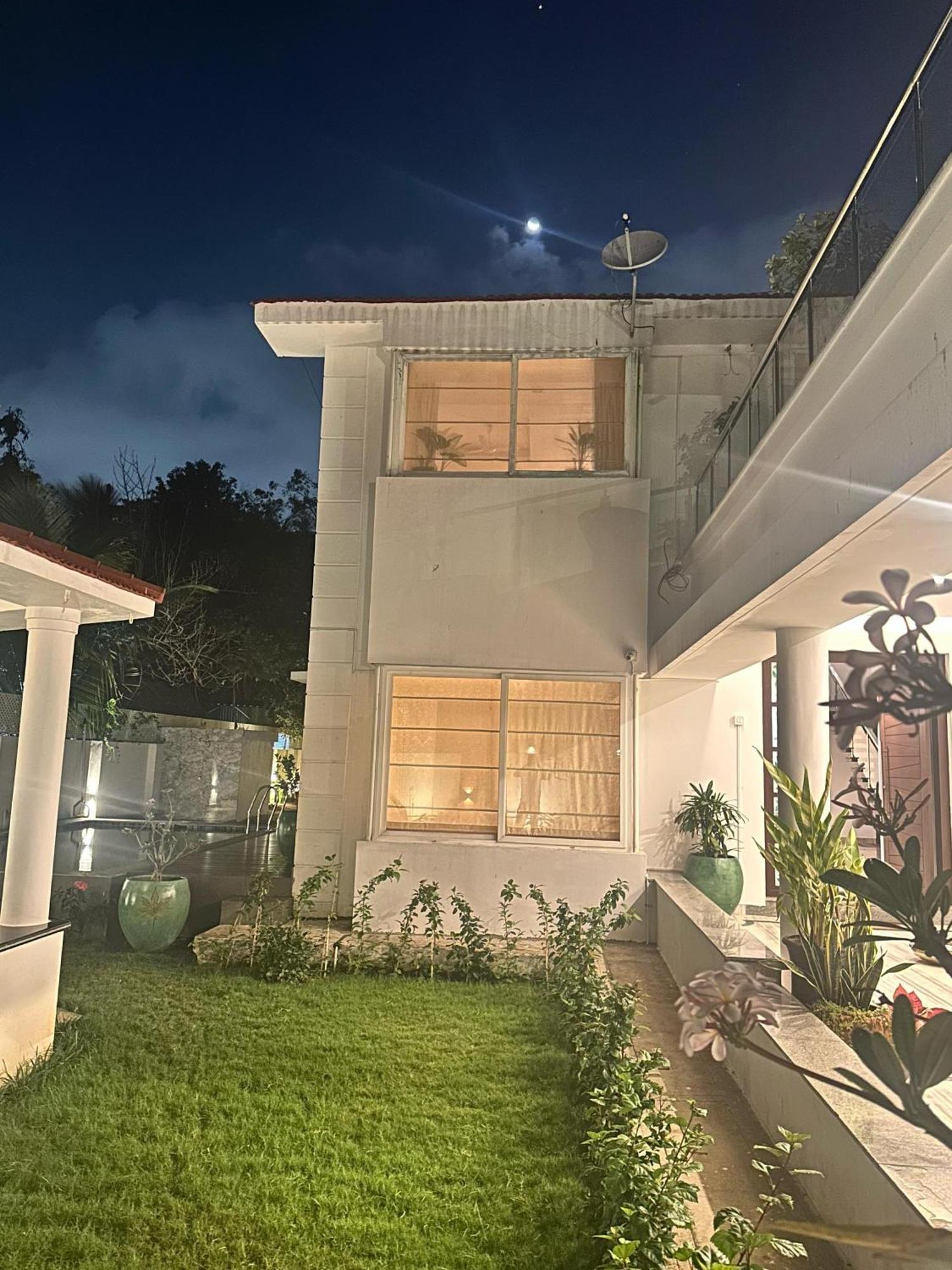 Villa Ithaka By Youkoso Madras Buitenkant foto